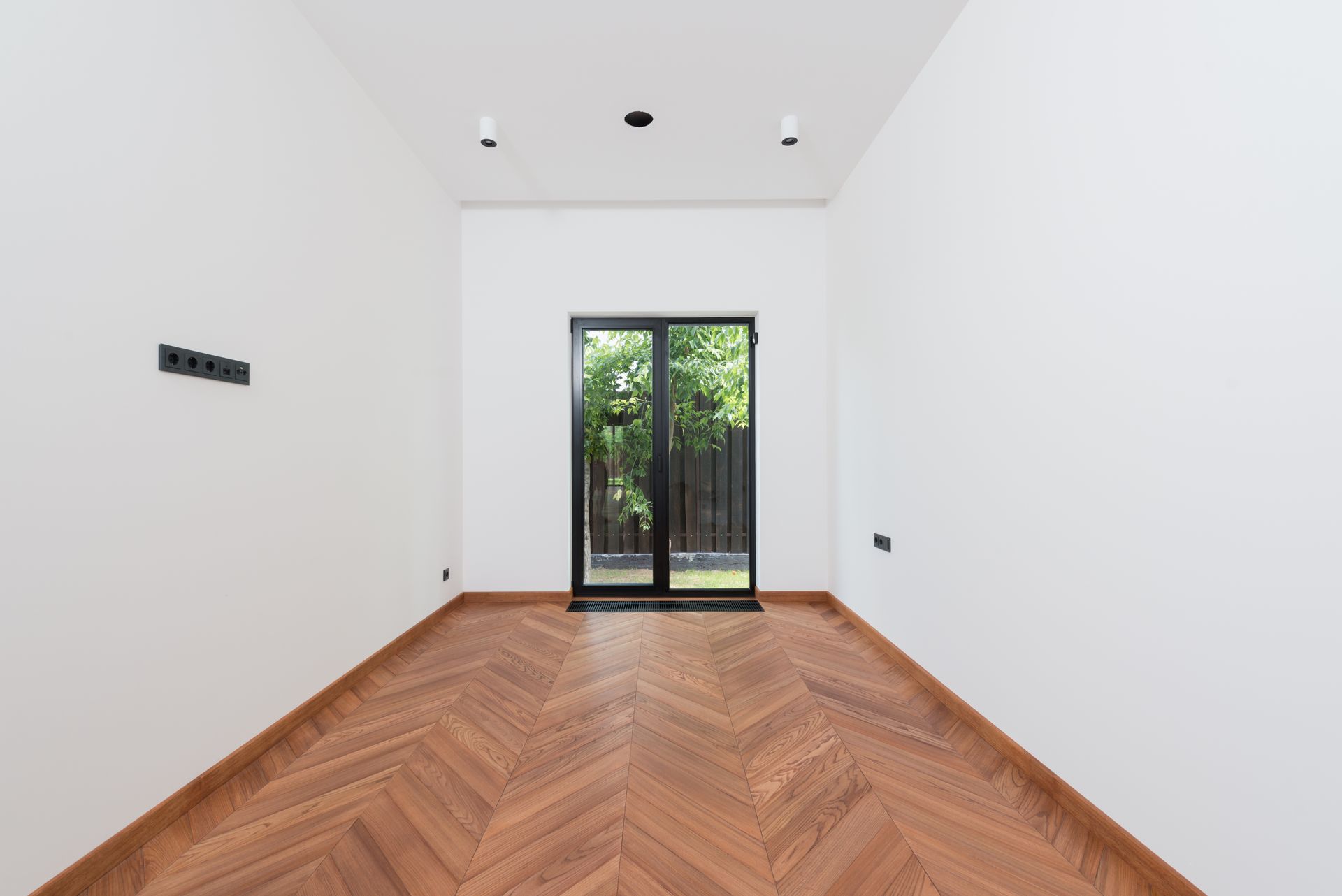 Flooring & tiling