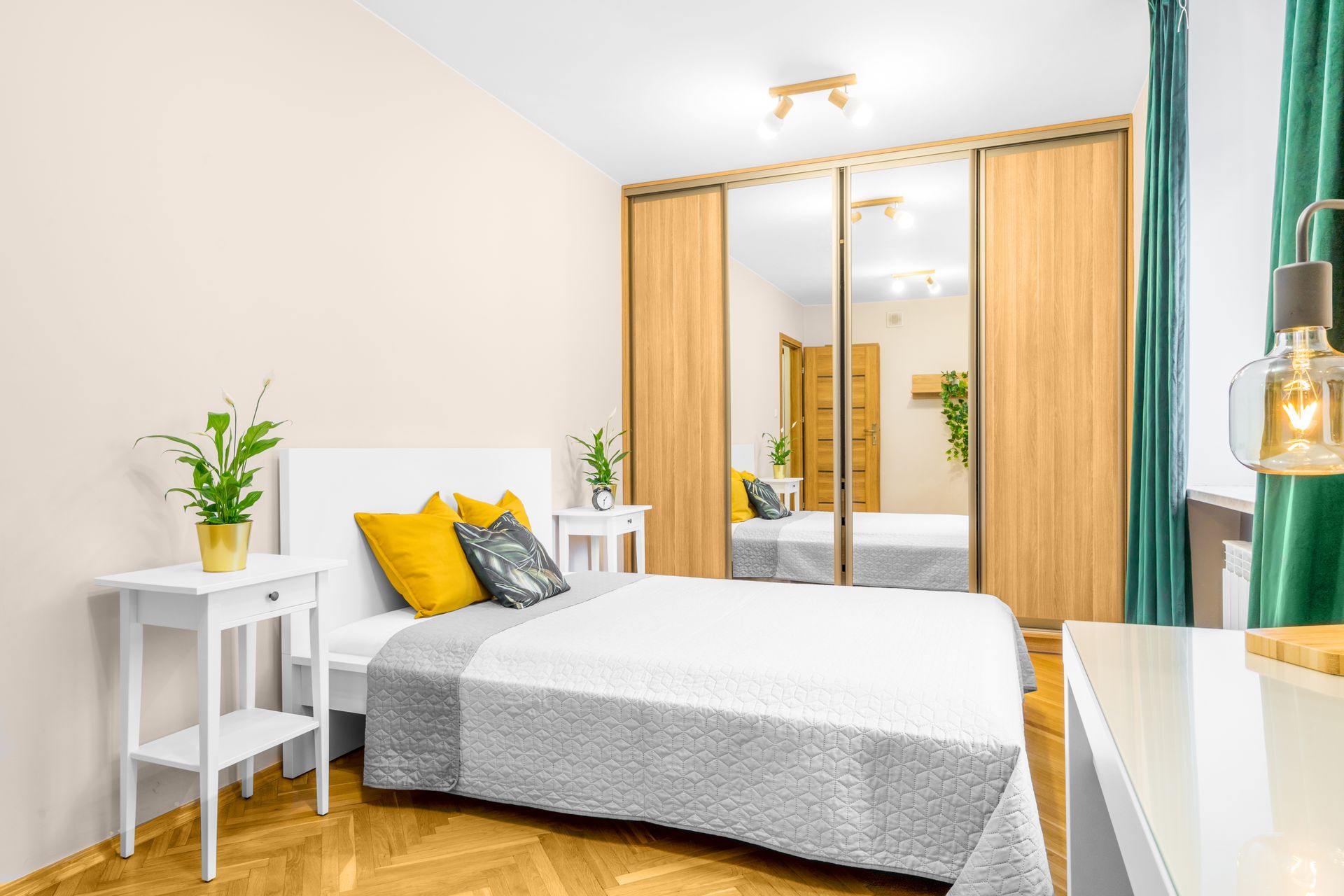 Storage & modular furniture