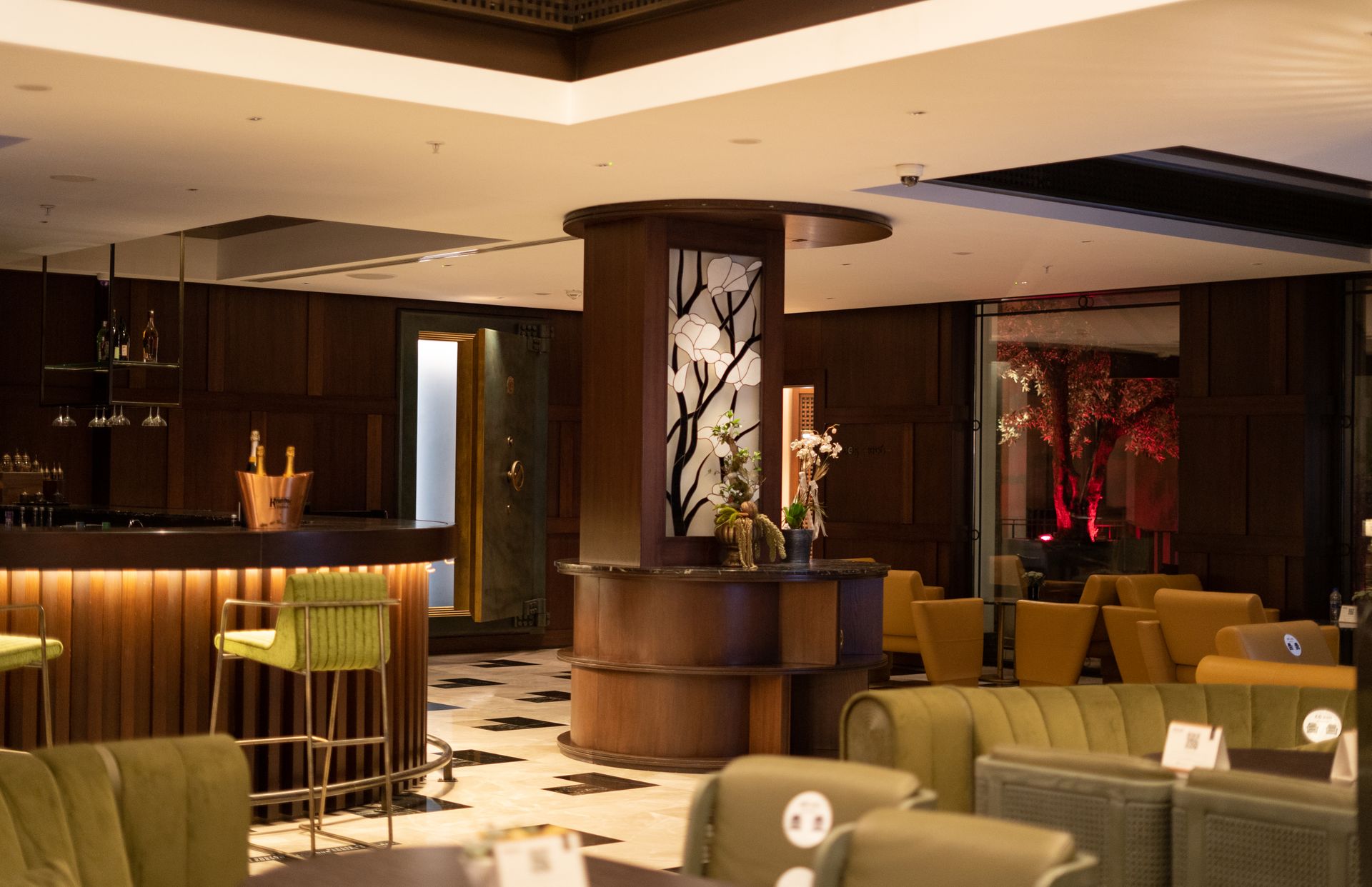 Hotel & hospitality interiors