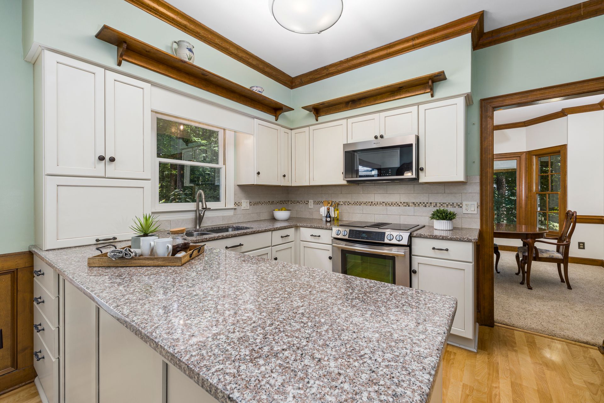 Kitchen sinks