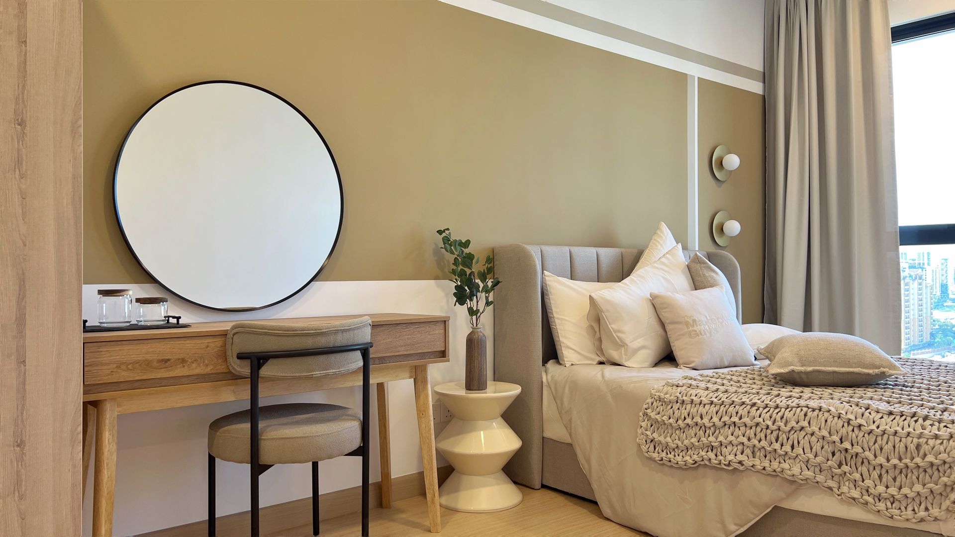 Custom beds & headboards